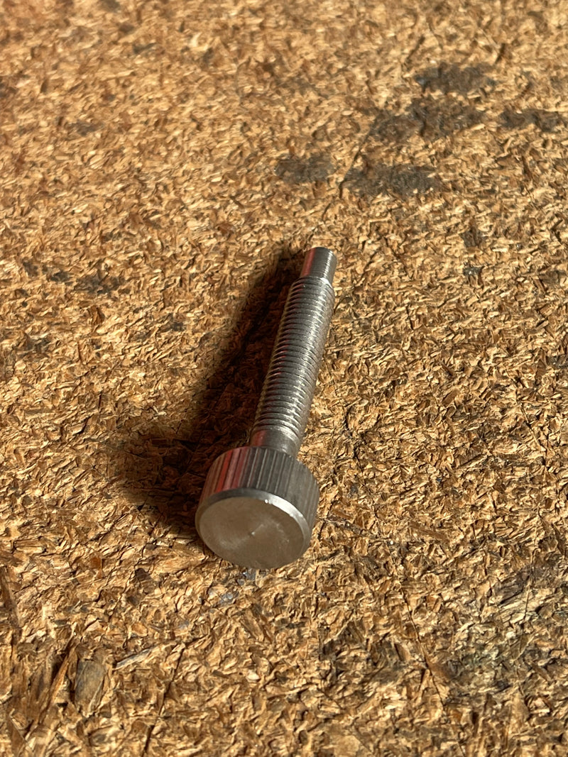Jet breaker screw