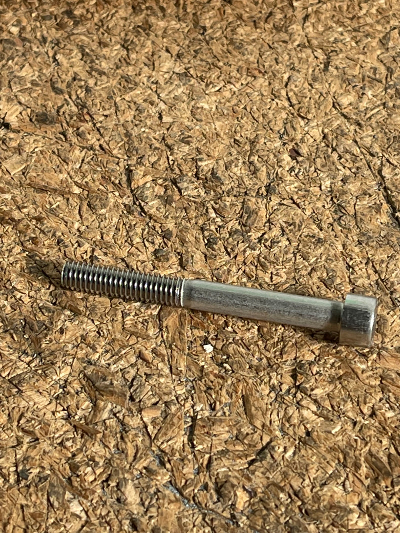 140305A Screw